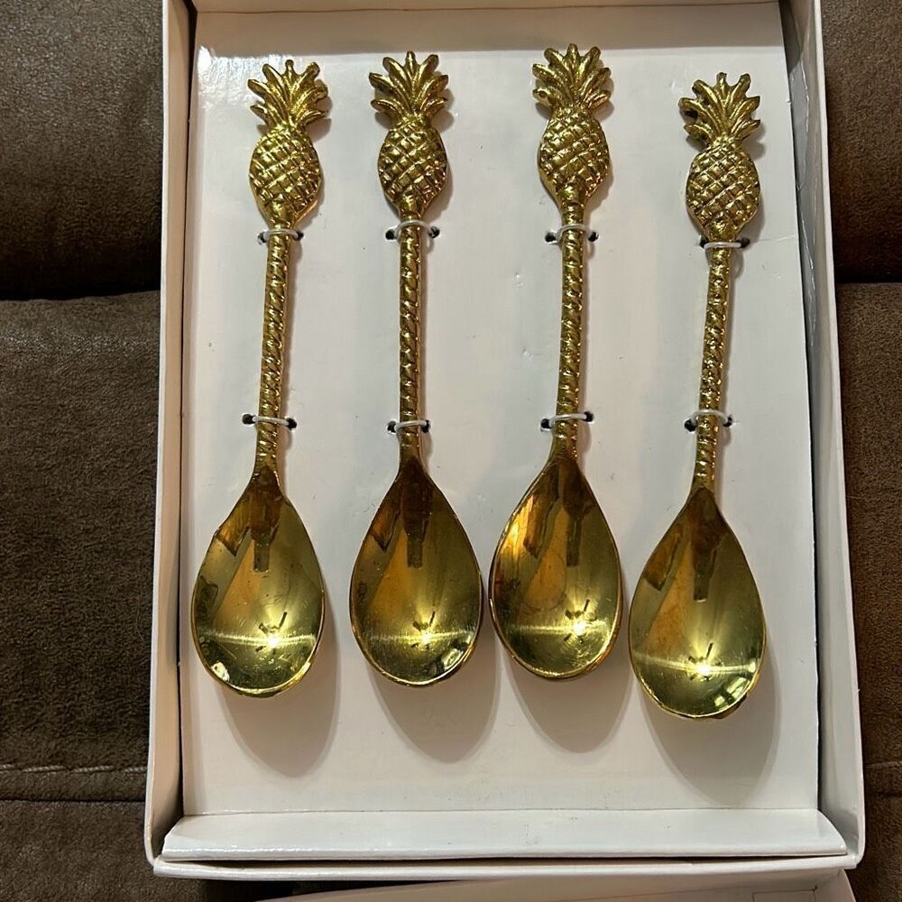 India Handicrafts Tropical Pineapple Fruit, Gold Tone 5.5 Inch Stainless Steel S
